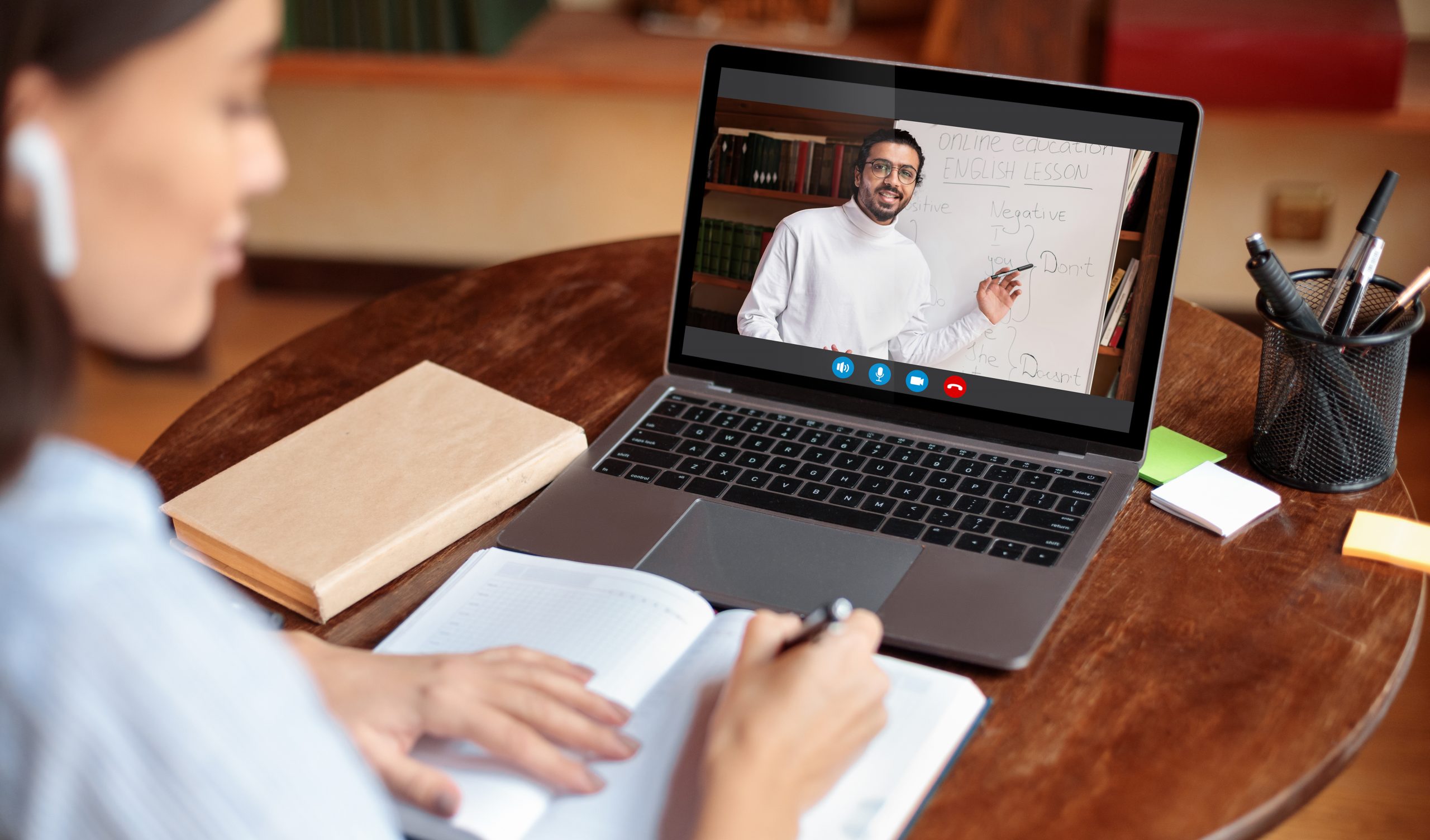 دورات أون لاين مجانية